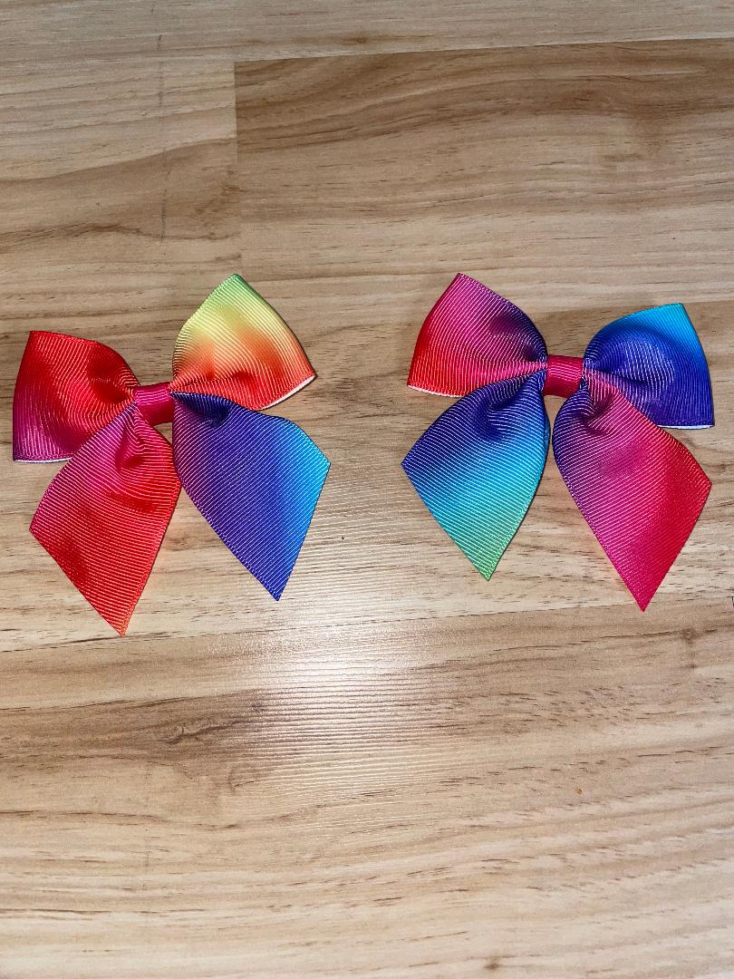 4in Tie Dye Rainbow Bow